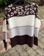 Lade das Bild in den Galerie-Viewer, Strickpullover mit Mustermix &amp; Farbbordüren
