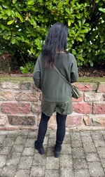 Lade das Bild in den Galerie-Viewer, Rock/Hose Lederoptik
