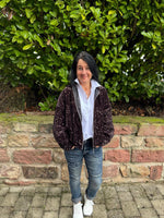 Lade das Bild in den Galerie-Viewer, Jeans mit Patches Blue Denim
