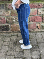 Lade das Bild in den Galerie-Viewer, Jeans Balu
