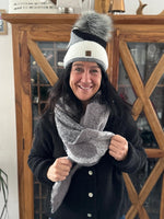 Lade das Bild in den Galerie-Viewer, Strickjacke uni kurz
