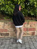 Lade das Bild in den Galerie-Viewer, Pullover Salut
