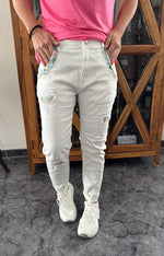 Lade das Bild in den Galerie-Viewer, Jeans "White Summer"
