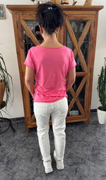 Lade das Bild in den Galerie-Viewer, Basic T-Shirt "Pia" mit gewelltem Rundhalsausschnitt bis Gr. 38/40
