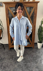 Lade das Bild in den Galerie-Viewer, Bluse "Adea" Hellblau XS-XXL
