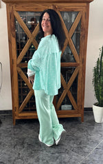 Lade das Bild in den Galerie-Viewer, Musselin Bluse "Herz"
