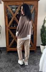 Lade das Bild in den Galerie-Viewer, Pullover V- Halbarm
