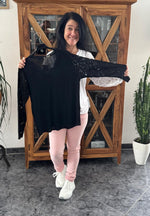 Lade das Bild in den Galerie-Viewer, Basic Shirt mit Spitzenärmel
