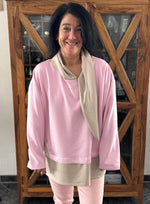 Lade das Bild in den Galerie-Viewer, Sweatshirt mit Schal Details
