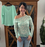 Lade das Bild in den Galerie-Viewer, Langarmshirt Leo Basic
