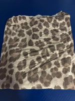 Lade das Bild in den Galerie-Viewer, Langarmshirt Leo Basic
