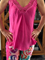 Lade das Bild in den Galerie-Viewer, Top "Scarlett" One Size verschiedene Farben
