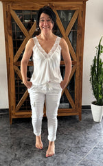 Lade das Bild in den Galerie-Viewer, Top "Scarlett" One Size verschiedene Farben
