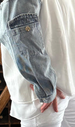Lade das Bild in den Galerie-Viewer, Sweatshirt Weiß/Jeans
