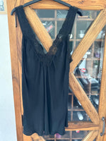 Lade das Bild in den Galerie-Viewer, Top "Scarlett" One Size verschiedene Farben
