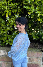 Lade das Bild in den Galerie-Viewer, Bluse mit Punkten
