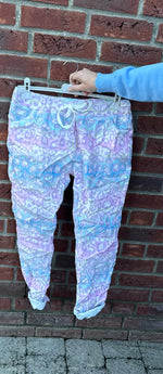 Lade das Bild in den Galerie-Viewer, Jogger Leo in 5 Farben

