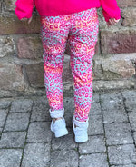 Lade das Bild in den Galerie-Viewer, Jogger Leo in 5 Farben
