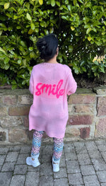 Lade das Bild in den Galerie-Viewer, Strickjacke "Smile"
