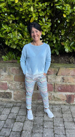 Lade das Bild in den Galerie-Viewer, Feiner Strickpullover mit Spitzensaum

