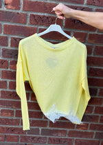 Lade das Bild in den Galerie-Viewer, Feiner Strickpullover mit Spitzensaum
