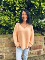 Lade das Bild in den Galerie-Viewer, Pullover V uni
