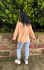 Lade das Bild in den Galerie-Viewer, Pullover V uni
