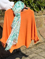 Lade das Bild in den Galerie-Viewer, Pullover Halbarm mit Rüsche
