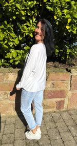 Lade das Bild in den Galerie-Viewer, Langarmshirt " Naomi"
