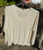Lade das Bild in den Galerie-Viewer, Langarmshirt " Naomi"
