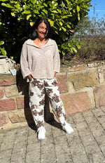 Lade das Bild in den Galerie-Viewer, Jogg Summer- Wild Spirit
