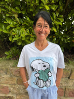 Lade das Bild in den Galerie-Viewer, T-Shirt "Snoopy Herz"
