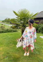 Lade das Bild in den Galerie-Viewer, Tunika Boho Bommel
