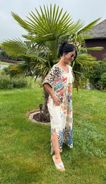 Lade das Bild in den Galerie-Viewer, Maxi Kleid Fun Leo &amp; Skull
