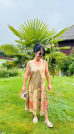 Lade das Bild in den Galerie-Viewer, Kleid Lang Stern

