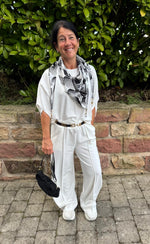 Lade das Bild in den Galerie-Viewer, Cozy 2 Teiler mit Biese
