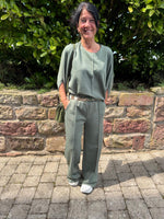Lade das Bild in den Galerie-Viewer, Cozy 2 Teiler mit Biese
