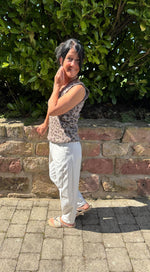 Lade das Bild in den Galerie-Viewer, Top Leo
