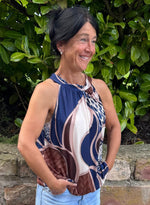Lade das Bild in den Galerie-Viewer, Neckholder Top "Phantasie 9"
