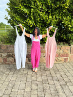 Lade das Bild in den Galerie-Viewer, Latzhose "Summer Vibes"
