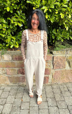 Lade das Bild in den Galerie-Viewer, Latzhose "Summer Vibes"
