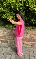 Lade das Bild in den Galerie-Viewer, Streifen Jogger Wide Leg Rosa-Pink
