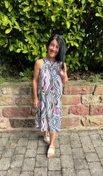 Lade das Bild in den Galerie-Viewer, Neckholder Kleid Phantasie Muster bunt
