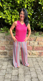 Lade das Bild in den Galerie-Viewer, Ripp Top Spitze
