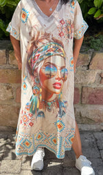 Lade das Bild in den Galerie-Viewer, Maxi Kleid Indy Girl
