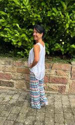 Lade das Bild in den Galerie-Viewer, Hose Phantasie
