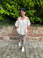 Lade das Bild in den Galerie-Viewer, Leinen Tunika / Bluse mit Cut Out
