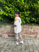 Lade das Bild in den Galerie-Viewer, Leinen Tunika / Bluse mit Cut Out
