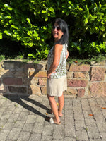 Lade das Bild in den Galerie-Viewer, Neckholder Top Phantasie in vielen Mustern
