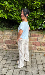 Lade das Bild in den Galerie-Viewer, Sommerhose mit Punkten in fünf Farben
